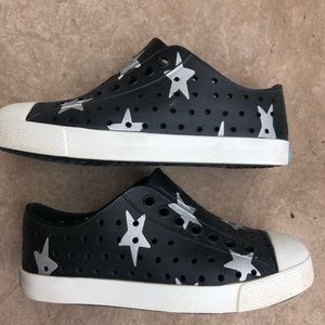 Jefferson print, Black w/silver stars Native shoes